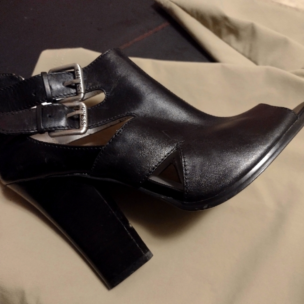 Guess shoes